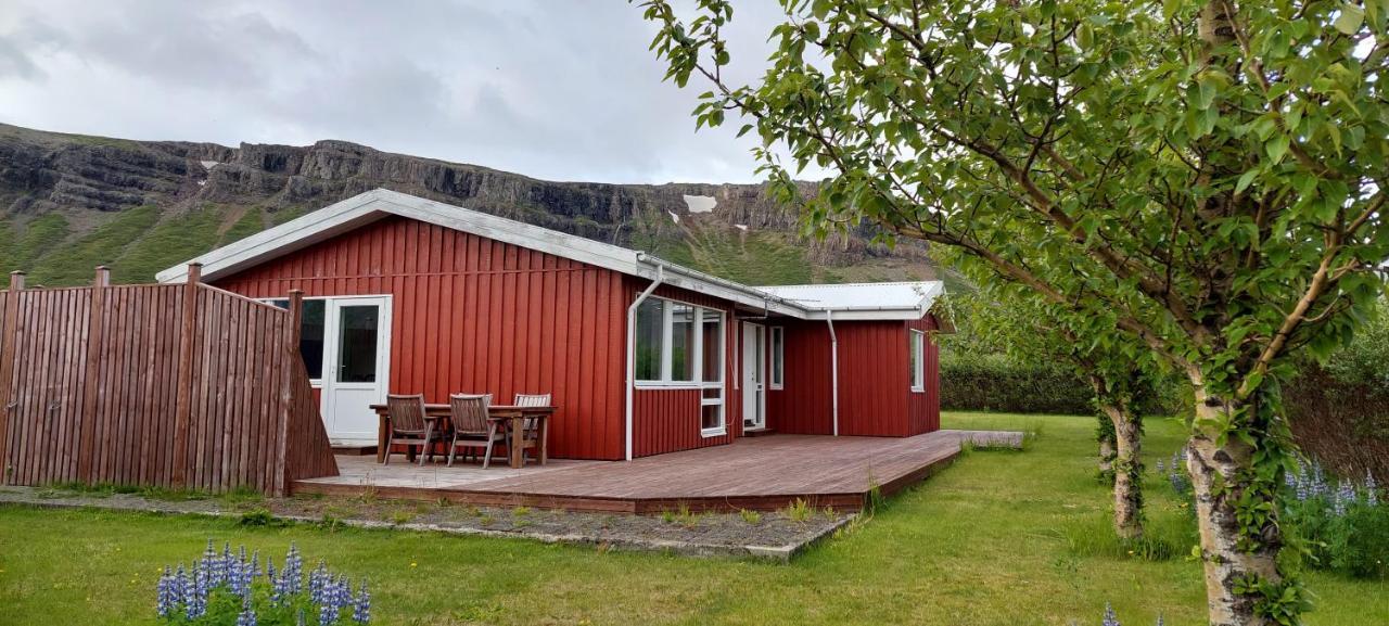 Апартаменты Aegisholt Privete House With Hot Tub Patreksfjordur Экстерьер фото